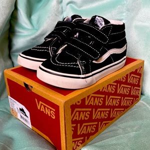 Toddler Vans off the wall high tops